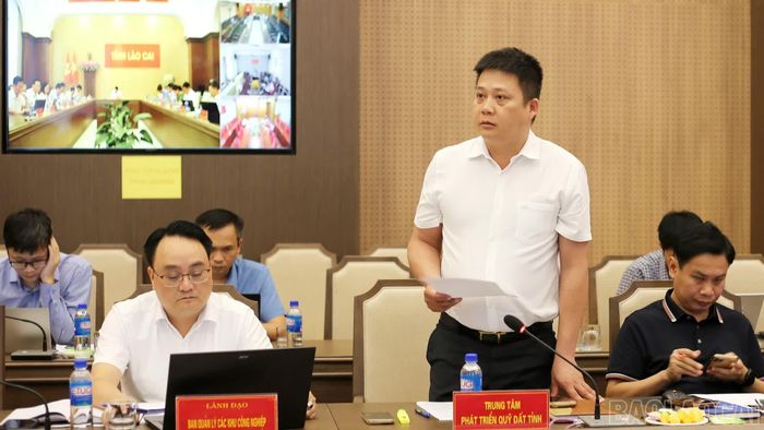 Các đại biểu phát biểu tại hội nghị.