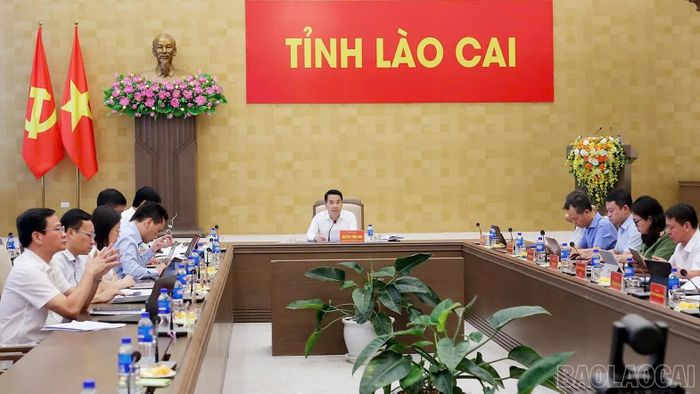 Quang cảnh hội nghị tại điểm cầu UBND tỉnh.