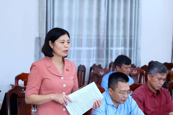 ĐBQH tỉnh Lâm Đồng Trần Thị Oanh mong muốn xã Đam Rông 3 quan tâm hơn đến việc hỗ trợ sinh kế cho người dân khó khăn vươn lên thoát nghèo