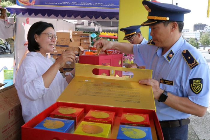 Bánh Trung thu được tăng cường kiểm tra về nguồn gốc, xuất xứ và an toàn thực phẩm
