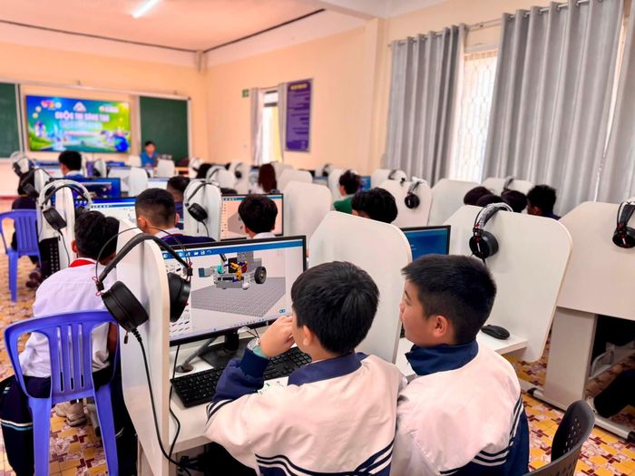 Đội tuyển Lâm Đồng được lựa chọn tham dự Vòng Khu vực trên cơ sở kết quả cuộc thi Sáng tạo Robotics tỉnh Lâm Đồng lần thứ I năm 2026