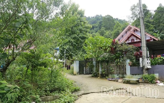 Thôn người Dao Sinh Tàn (xã Khả Cửu) ngày càng trù phú.