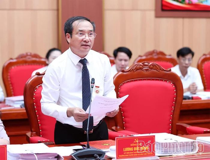 Đồng chí Trưởng Ban Tuyên giáo Tỉnh ủy Lương Đức Minh phát biểu tại buổi lễ.