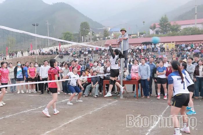 Người dân xã Trung Sơn tích cực tham gia các hoạt động thể thao, góp phần xây dựng đời sống văn hóa lành mạnh ở cơ sở.