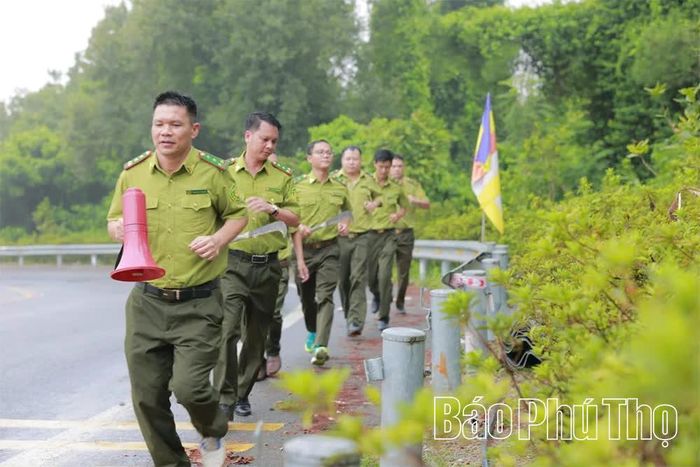 Lực lượng kiểm lâm tham gia diễn tập.