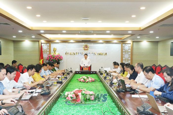 Phó Chủ tịch UBND tỉnh Đặng Ngọc Hậu chủ trì cuộc làm việc