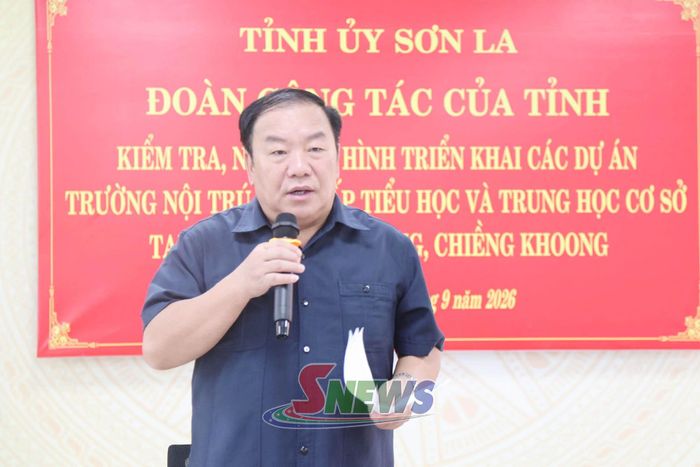 Đồng chí Chá A Của, Phó Bí thư Tỉnh uỷ, Chủ tịch Uỷ ban MTTQ Việt Nam phát biểu tại chương trình kiểm tra.