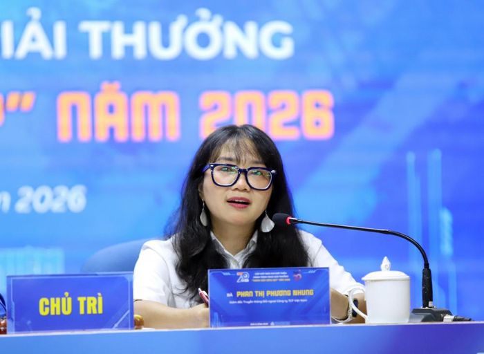Bà Phan Thị Phương Nhung, Giám đốc Truyền thông Đối ngoại Công ty TCP Việt Nam chia sẻ tại chương trình.