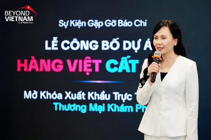 Bà Lê Hoàng Oanh, Cục trưởng Cục Thương mại điện tử và Kinh tế số cho biết, điểm yếu của nhiều sản phẩm Việt không nằm ở giá trị cốt lõi mà nằm ở khả năng truyền tải câu chuyện giá trị đó đến với người tiêu dùng quốc tế - Ảnh: Cổng Thông tin điện tử Bộ Công Thương
