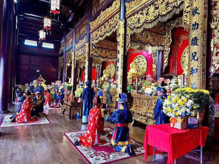 Lễ giỗ Hoàng đế Quang Trung - Nguyễn Huệ được tổ chức hằng năm nhằm tưởng nhớ, tri ân công lao của người anh hùng dân tộc; đồng thời ôn lại truyền thống quật khởi của phong trào nông dân Tây Sơn và những chiến công hiển hách trong sự nghiệp dựng nước, giữ nước.