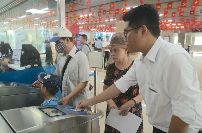 Bộ Xây dựng đẩy mạnh ứng dụng sinh trắc học trong giao thông, góp phần đơn giản hóa thủ tục, nâng cao trải nghiệm của hành khách (ảnh minh hoạ).