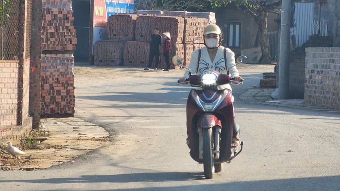 Đường ĐH 34B (qua thôn Sơn Giao, xã Hoàng Vân, tỉnh Bắc Ninh).