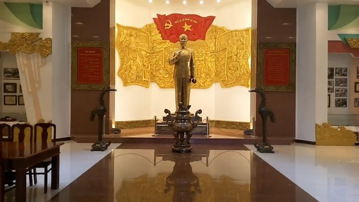 Bảo tàng Công an nhân dân - nơi lưu giữ những tư liệu, hiện vật quý về một thời chiến đấu của lực lượng An ninh Khu IX. Ảnh: Tường Quang