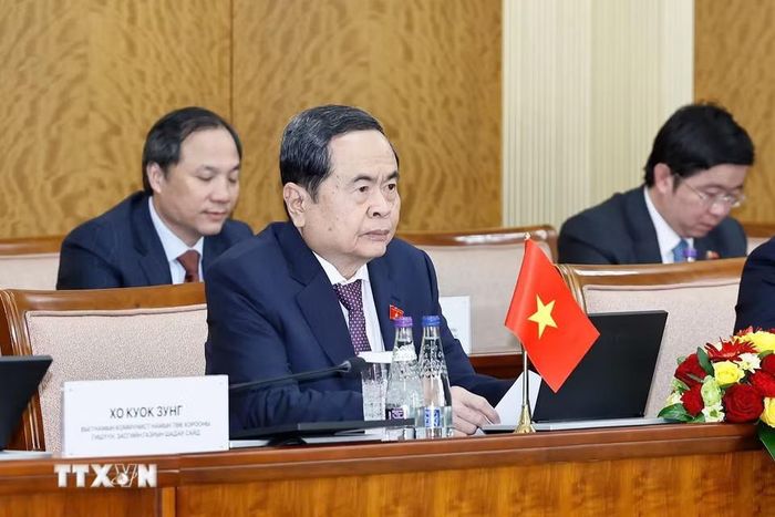 Chủ tịch Quốc hội Trần Thanh Mẫn hội đàm với Chủ tịch Quốc hội Mông Cổ Sandag Byambatsogt. Ảnh: Doãn Tấn/TTXVN