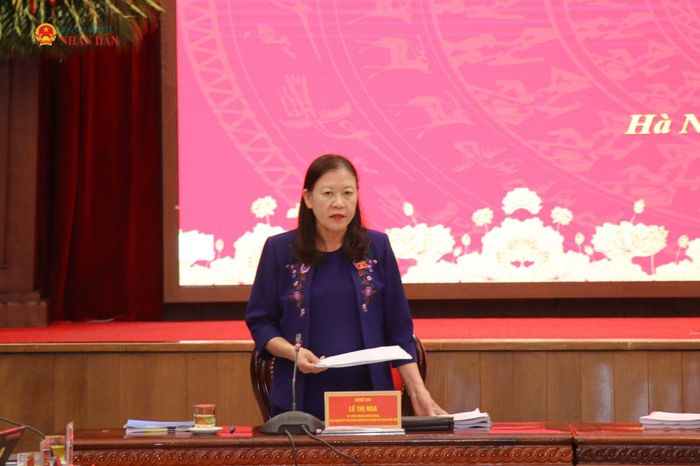Chủ nhiệm Ủy ban Dân nguyện và Giám sát Lê Thị Nga - Phó Trưởng Ban Chỉ đạo Đề án phát biểu tại buổi làm việc. Ảnh: Đắc Trường