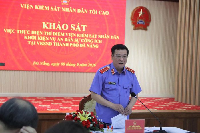 Ông Trần Thế Kính - Vụ trưởng Vụ 9, Viện Kiểm sát nhân dân tối cao, Phó trưởng Đoàn khảo sát phát biểu tại buổi làm việc. Ảnh: Gia Phong.
