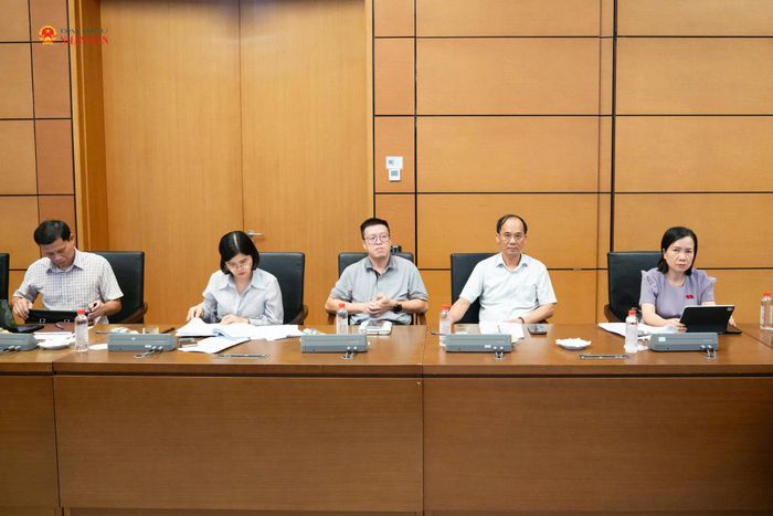 Các đại biểu dự phiên họp
