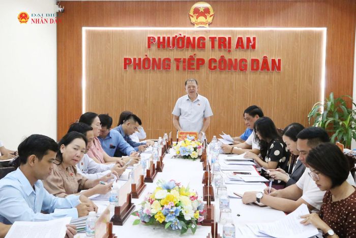 Đoàn khảo sát làm việc tại UBND phường Trị An