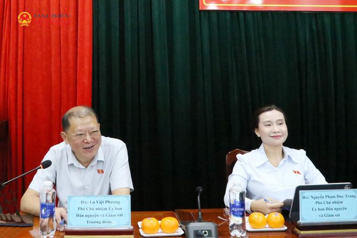 Phó Chủ nhiệm Lò Việt Phương và Phó Chủ nhiệm Nguyễn Phạm Duy Trang chủ trì buổi làm việc tại Ban Tiếp công dân TP. Đồng Nai