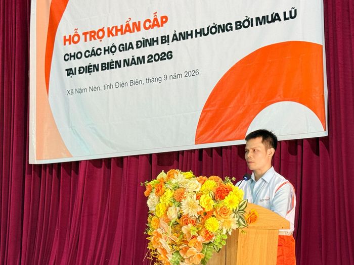 Quản lý Chương trình Vùng Mường Chà, đại diện World Vision International tại Việt Nam Nguyễn Văn Phong phát biểu