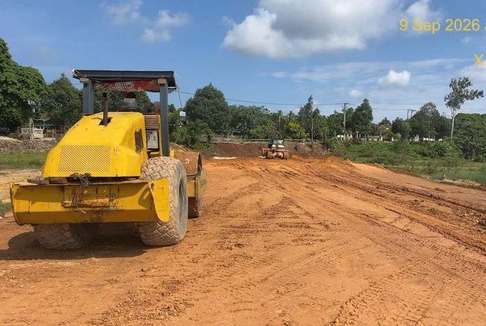 Các đơn vị thi công tăng tốc ở một số dự án giao thông sau khi được bàn giao mặt bằng.