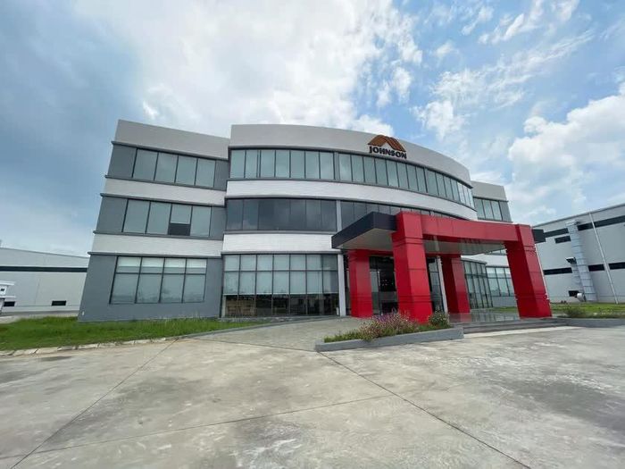 Nhà máy Johnson Health Tech Bắc Ninh, Việt Nam chuyên sản xuất thiết bị thể dục tại nhà thuộc thương hiệu Horizon và Matrix bán lẻ.
