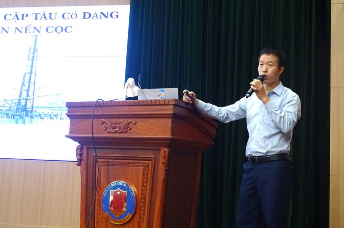 ThS, Nghiên cứu sinh Nguyễn Văn Biên - Trường Đại học Công nghệ giao thông vận tải trao đổi tại buổi tập huấn
