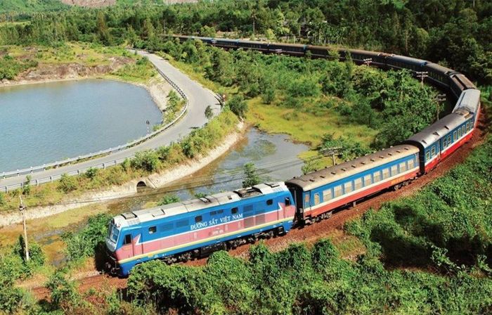 Tổng mức đầu tư sơ bộ của Dự án Tuyến đường sắt Lào Cai - Hà Nội - Hải Phòng được nâng lên 289.339 tỷ đồng. Ảnh minh họa: chinhphu.vn