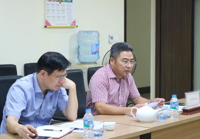 Ban rà soát Chương trình bồi dưỡng vị trí việc làm chuyên môn nghiệp vụ ngạch KTVC giải trình, nêu rõ các điểm mới sau khi rà soát, bổ sung Chương trình bồi dưỡng. Ảnh: N.LY
