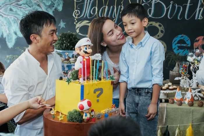 Những năm đầu sau chia tay, Cường Đô La - Hồ Ngọc Hà vẫn cùng gặp gỡ để tổ chức sinh nhật cho Subeo.