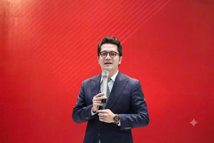 Chúng ta có thể sử dụng “bộ não” công nghệ của thế giới, nhưng phải giữ quyền kiểm soát đối với “hệ thần kinh” của doanh nghiệp Việt Nam. Ông Nguyễn Văn Tuyền- Giám đốc Học viện Đào tạo AI Trevi Education cho biết.