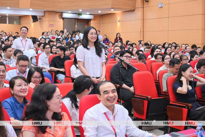 Lê Thị Thanh Trà - “bóng hồng” duy nhất trong top 10 lựa chọn Gây mê hồi sức