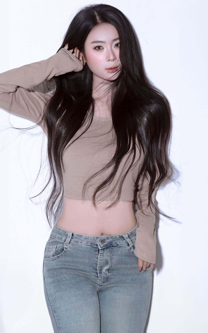Thảo My cho biết cô không cố định mình trong một phong cách. Có thời điểm nữ diễn viên thích diện váy vóc điệu đà, nhưng cũng có lúc chuyển sang trang phục cá tính hoặc mang vẻ sang trọng.
