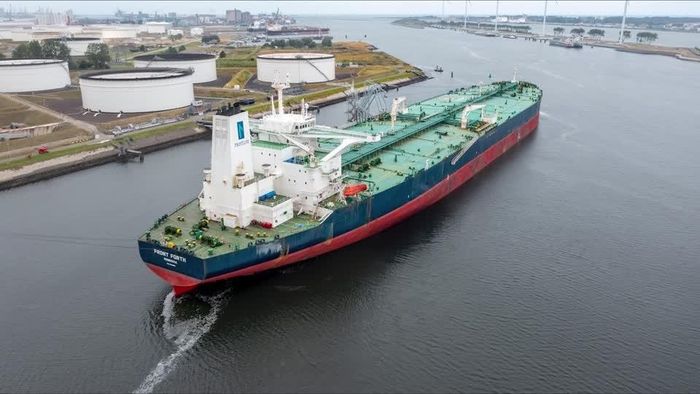 Sự gián đoạn vận chuyển LNG qua eo biển Hormuz do cuộc xung đột Iran đang diễn ra tiếp tục tác động tới các nền kinh tế phụ thuộc vào nhập khẩu khí đốt. Ảnh: Reuters