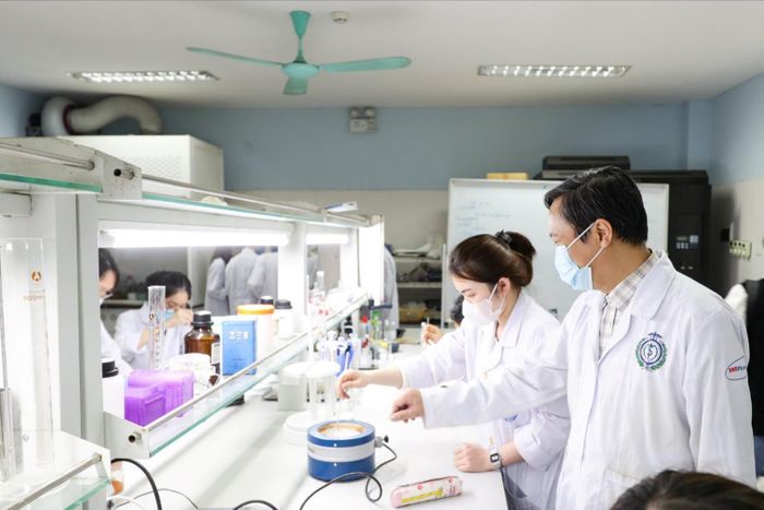 Chính sách của thành phố là cơ hội để các nhà khoa học trẻ nhìn rộng hơn về trách nhiệm xã hội của hoạt động nghiên cứu. Ảnh: VNU