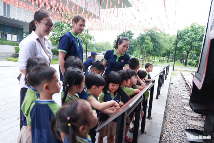 Có thể thấy, từ những giá trị truyền thống không chỉ được bảo tồn mà còn tiếp tục được làm mới bằng những cách tiếp cận phù hợp với đời sống đương đại. Ảnh: Ngọc Tú