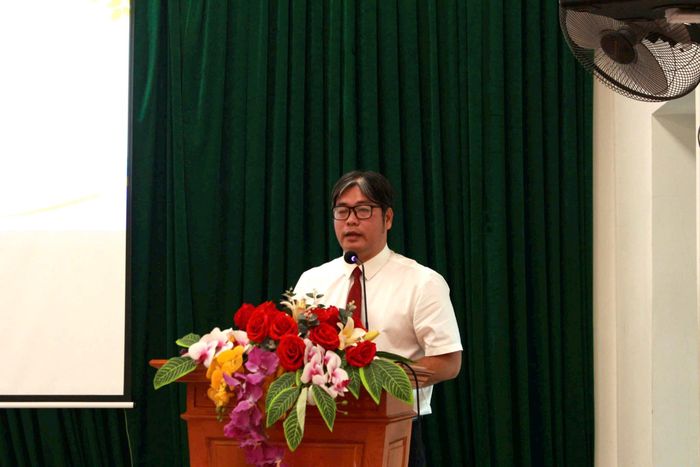 Phó Giám đốc phụ trách Trung tâm Giáo dục nghề nghiệp (Hội Người mù thành phố Hà Nội) Nguyễn Trung Thái phát biểu. Ảnh: Khánh Chi