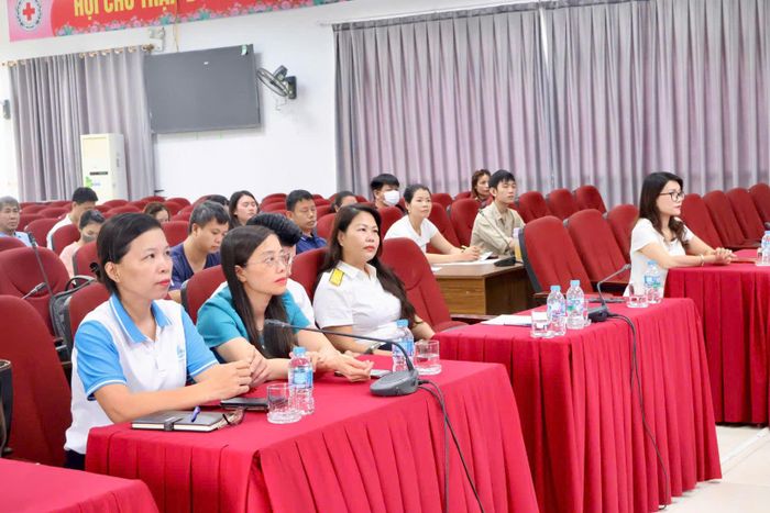 Hội Liên hiệp phụ nữ phường Phú Diễn hướng tới vai trò đồng hành thiết thực hơn với phụ nữ trong khởi nghiệp, sản xuất, kinh doanh và phát triển kinh tế. Ảnh: QA
