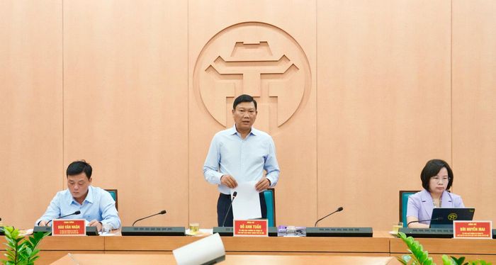 Phó Chủ tịch UBND thành phố Hà Nội Đỗ Anh Tuấn chủ trì hội nghị. Ảnh: Hồng Thái