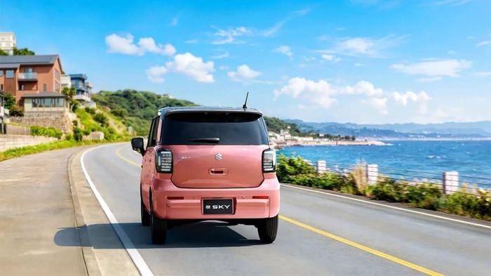 Một chi tiết khác cho thấy ô tô điện mini mới và Suzuki e Sky có nhiều điểm chung là tầm hoạt động. Suzuki e Sky được công bố quãng đường đi được là 310 km/sạc và mẫu xe mới nhiều khả năng cũng sẽ tương tự. Ảnh: Suzuki