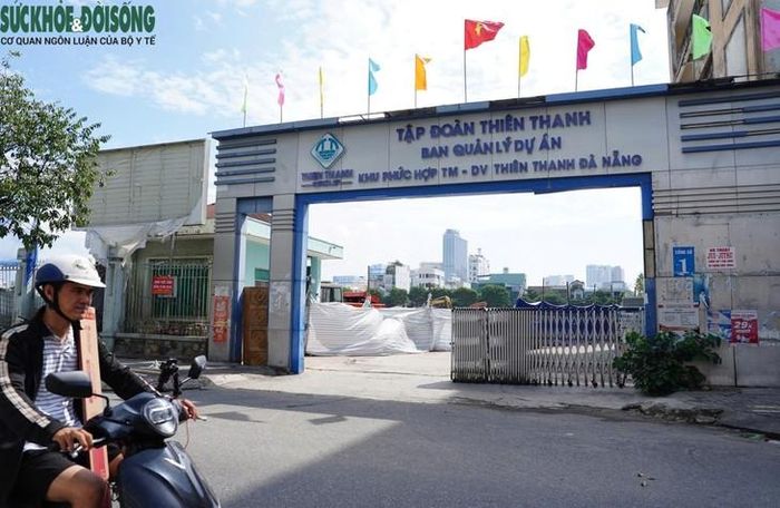 Nơi đây được coi là "tứ giác vàng" đắt giá khi sở hữu 4 mặt tiền giáp các trục đường thương mại huyết mạch: Lê Duẩn, Chi Lăng, Ngô Gia Tự và Hùng Vương.