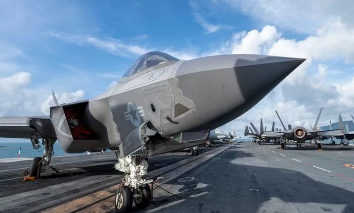 Hải quân Mỹ cũng tăng cường các biện pháp cải thiện chất lượng sống. Theo ông Caudle, USS Theodore Roosevelt sẽ được trang bị thêm thiết bị giải trí, máy tập thể dục bền hơn và đồ dùng cho các dịp lễ.