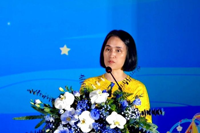 Phó Chủ tịch Thường trực UBND phường Hoàn Kiếm Nguyễn Hồng Trang phát biểu