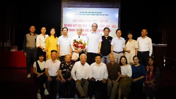 Hội thảo nhận được nhiều tham luận, ý kiến đóng góp của các chuyên gia, nhà nghiên cứu, nghệ sĩ sân khấu. (Ảnh: HỒNG NGỌC)