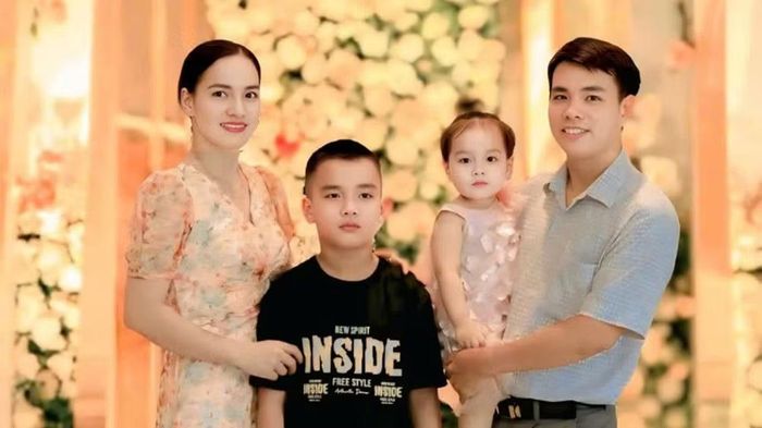 Gia đình nhỏ của chị Huế - anh Thắm. (Ảnh: Nhân vật cung cấp)