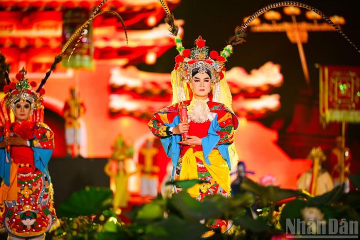  Festival năm nay quy tụ hơn 3.000 nghệ sĩ, diễn viên; hơn 100 nghệ nhân và cộng đồng thực hành di sản đến từ các địa phương của Hà Nội tham gia trình diễn, thực hành, gìn giữ và trao truyền các giá trị di sản﻿ trong cộng đồng. 