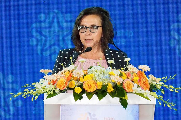  Bà Lucia Gurbalova, Phó Thị trưởng thành phố Košice, Cộng hòa Slovakia. Ảnh: HOÀNG HÙNG 