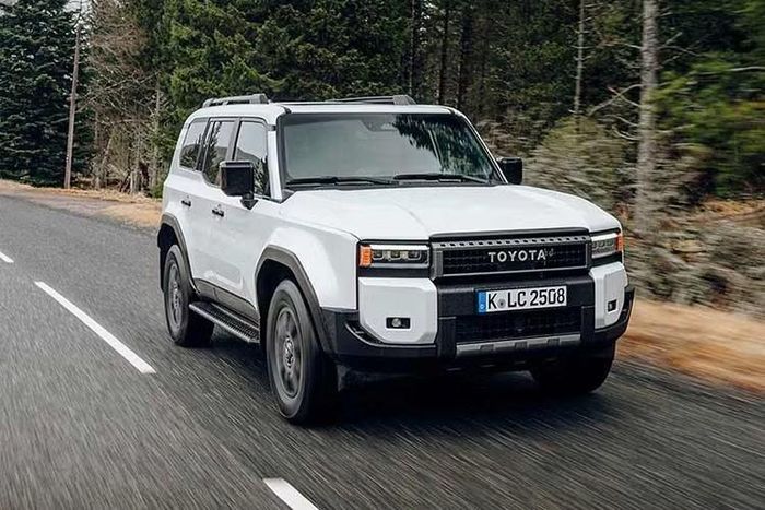 Toyota Australia cũng bổ sung khóa vô-lăng vào danh mục phụ kiện chính hãng từ tháng 1/2026.