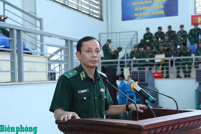 Thiếu tướng Hoàng Hữu Chiến phát biểu chỉ đạo bế mạc hội thao. Ảnh: Ngọc Lâm