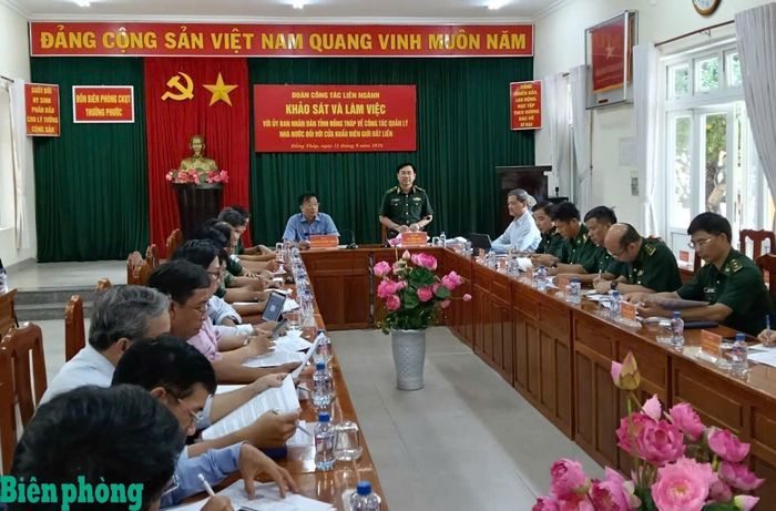 Thiếu tướng Võ Tiến Nghị phát biểu chỉ đạo tại buổi làm việc. Ảnh: Kim Oanh